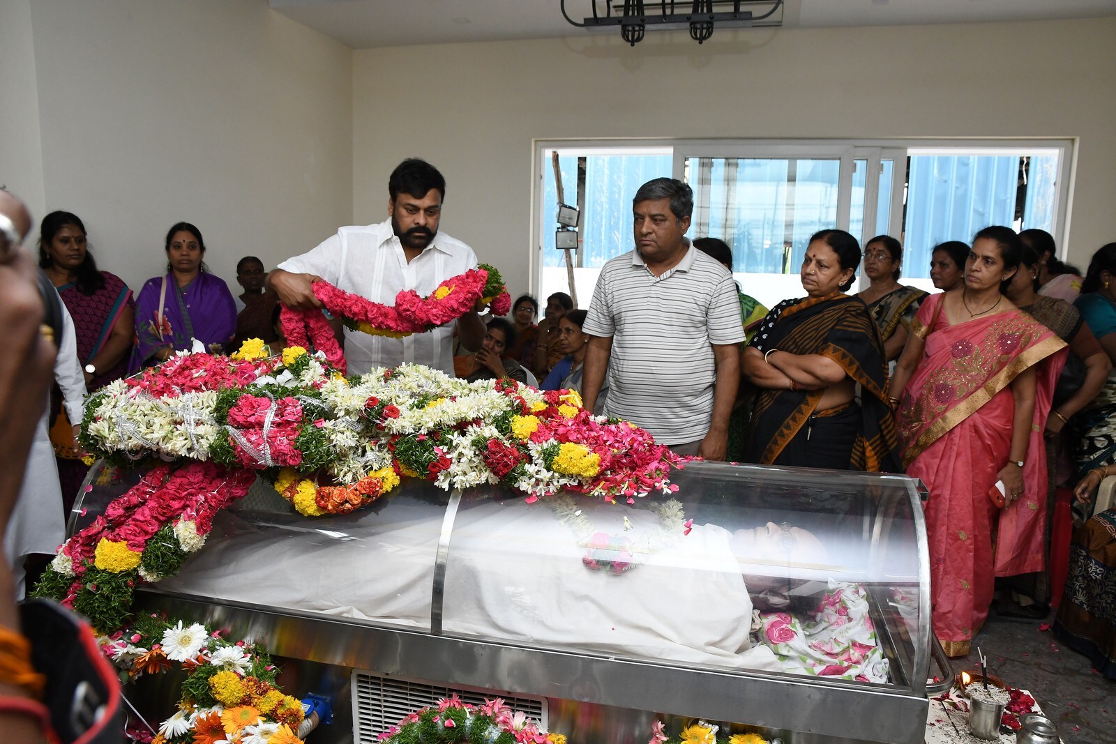 vips and celebrities condolance to c narayana reddy