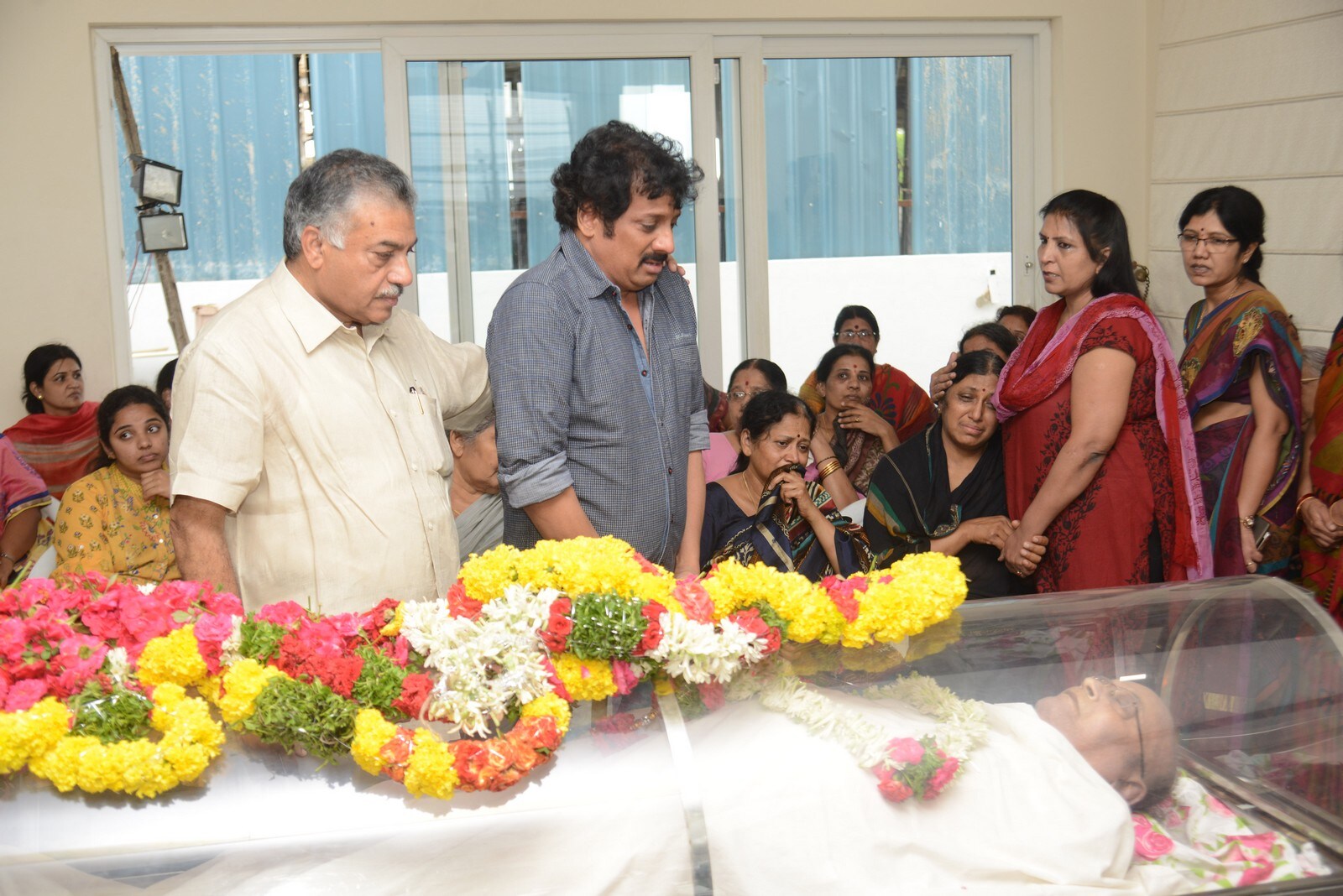 vips and celebrities condolance to c narayana reddy