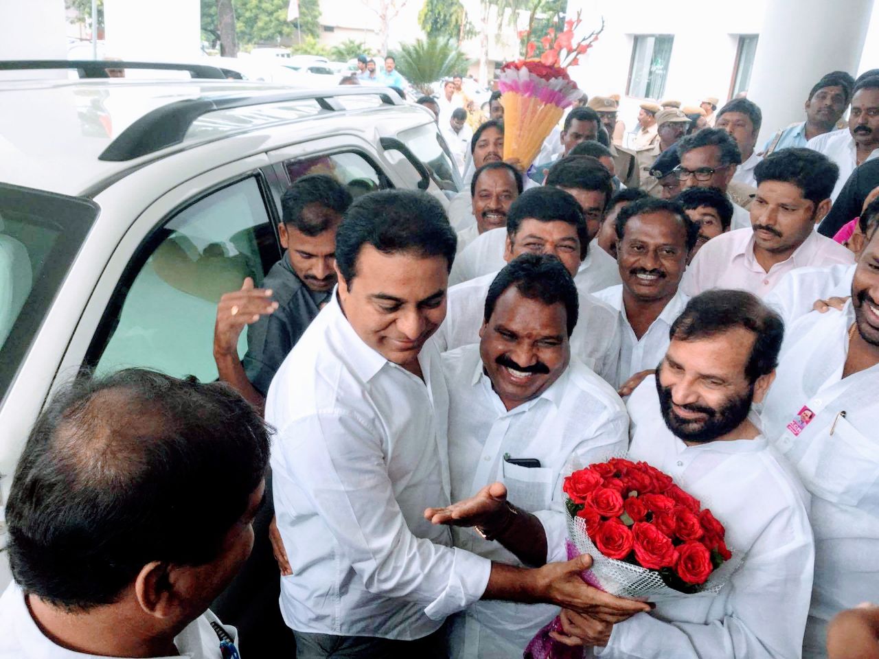 కాకతీయ టెక్స్ టైల్స్ పార్క్ శంకుస్థాపన కార్యక్రమంలో కేసీఆర్
