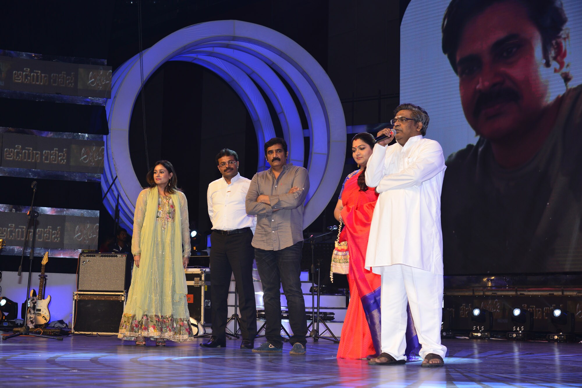 అజ్ఞాతవాసి మూవీ ఆడియో లాంచ్ ఈవెంట్ గ్యాలరీ