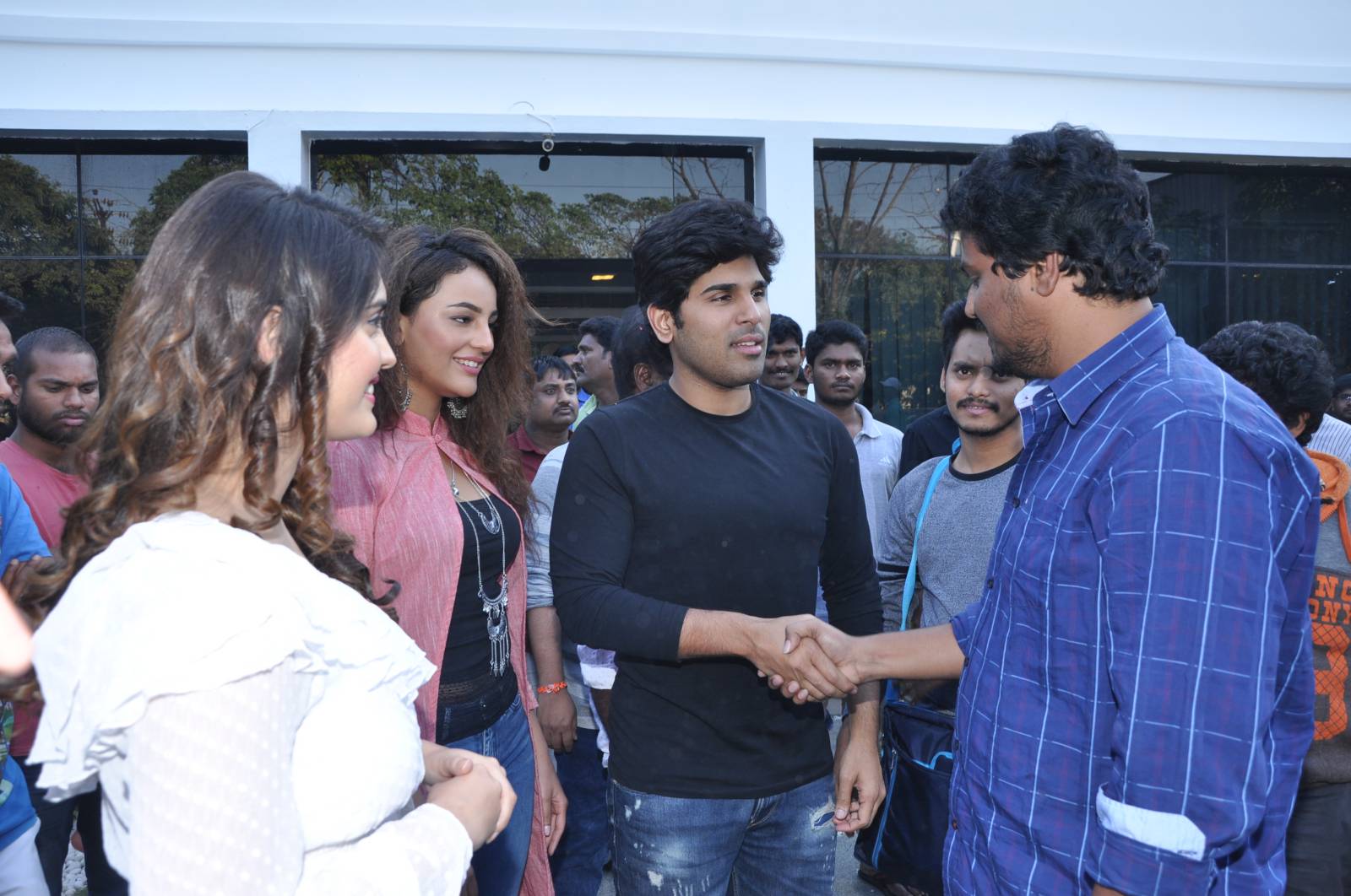 ఒక్క క్షణం మూవీ సక్సెస్ మీట్ గ్యాలరీ
