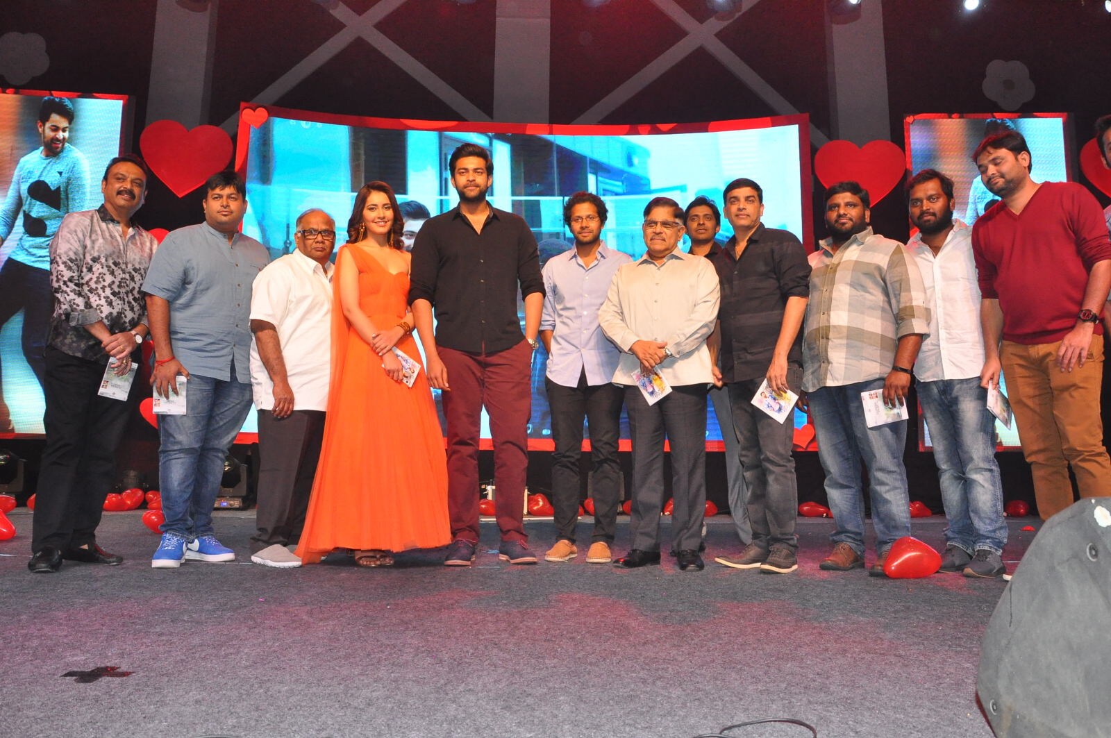 తొలి ప్రేమ మూవీ ఆడియో లాంచ్ ఈవెంట్ గ్యాలరీ