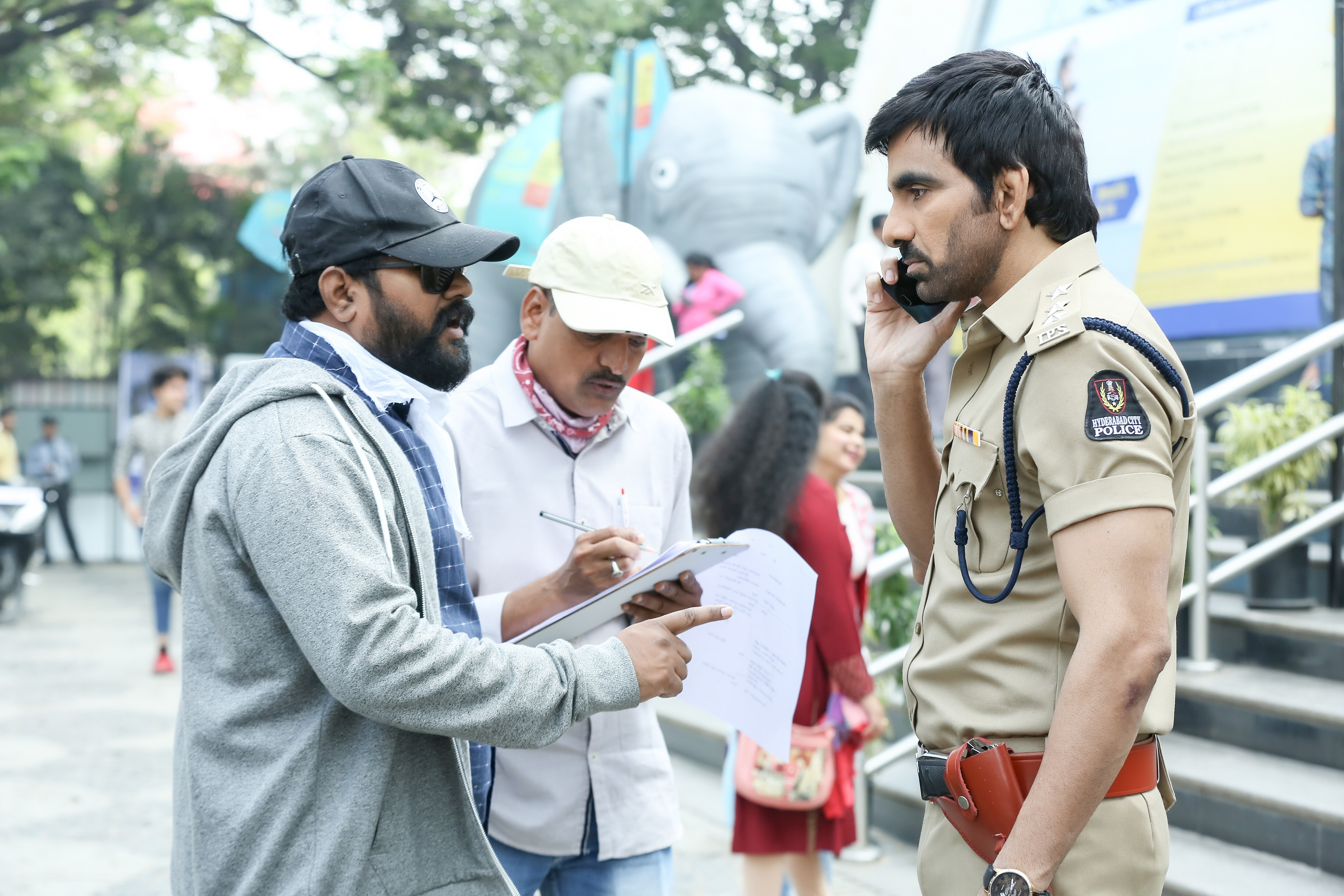 టచ్ చేసి చూడు మూవీ వర్కింగ్ స్టిల్స్