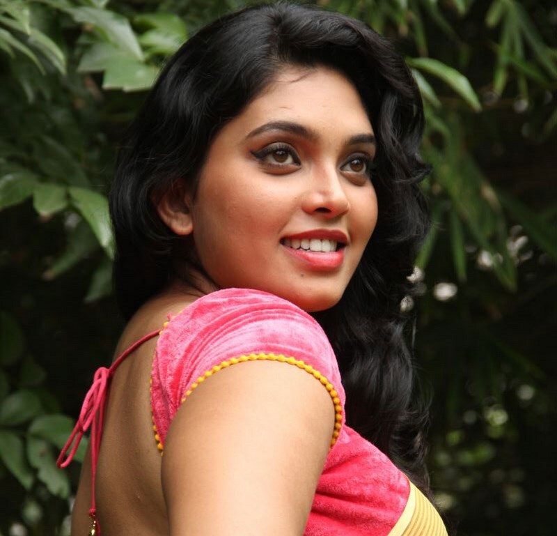Actress Ishara Nair accuses director