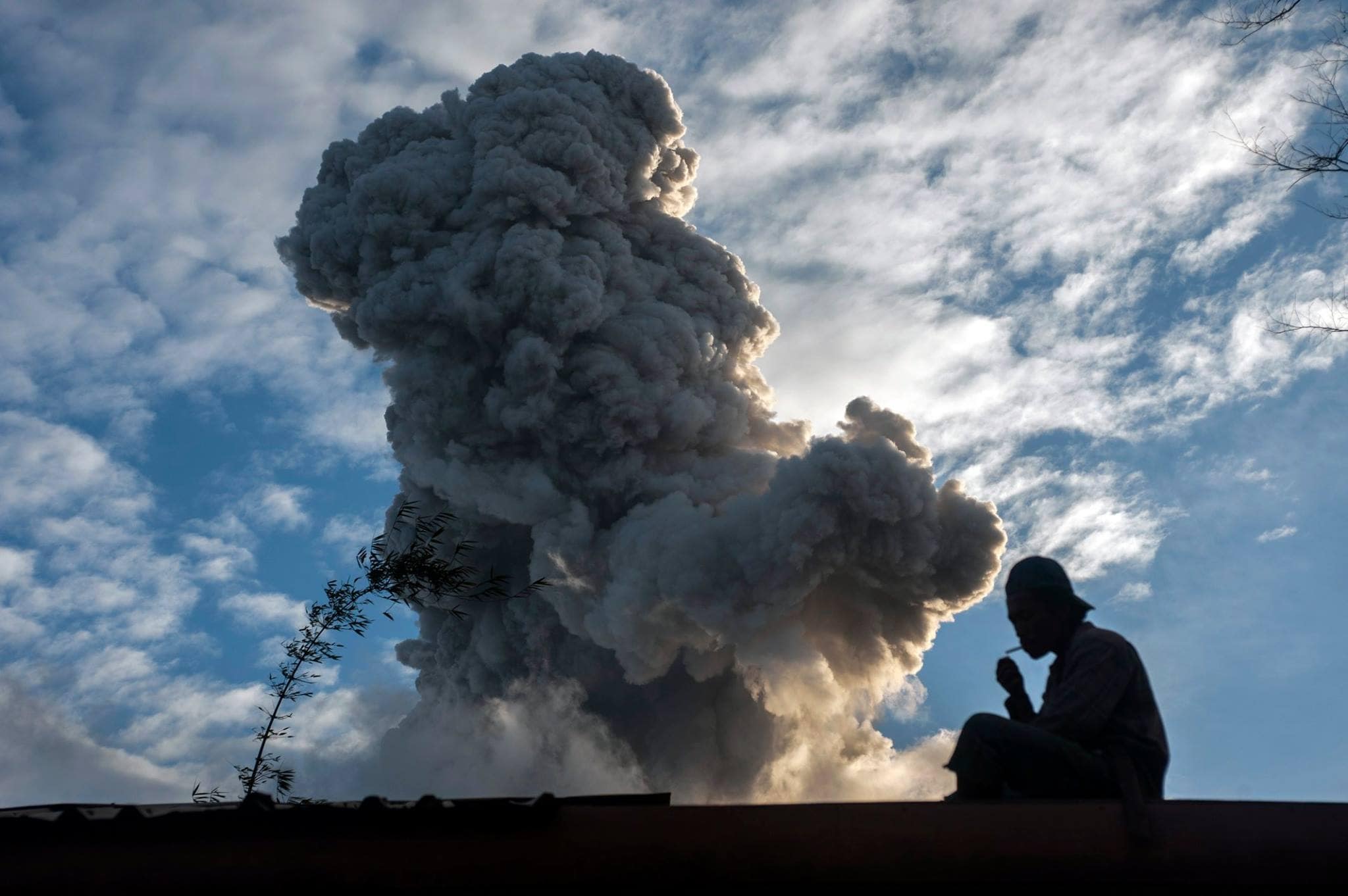 MountSinabung erupts