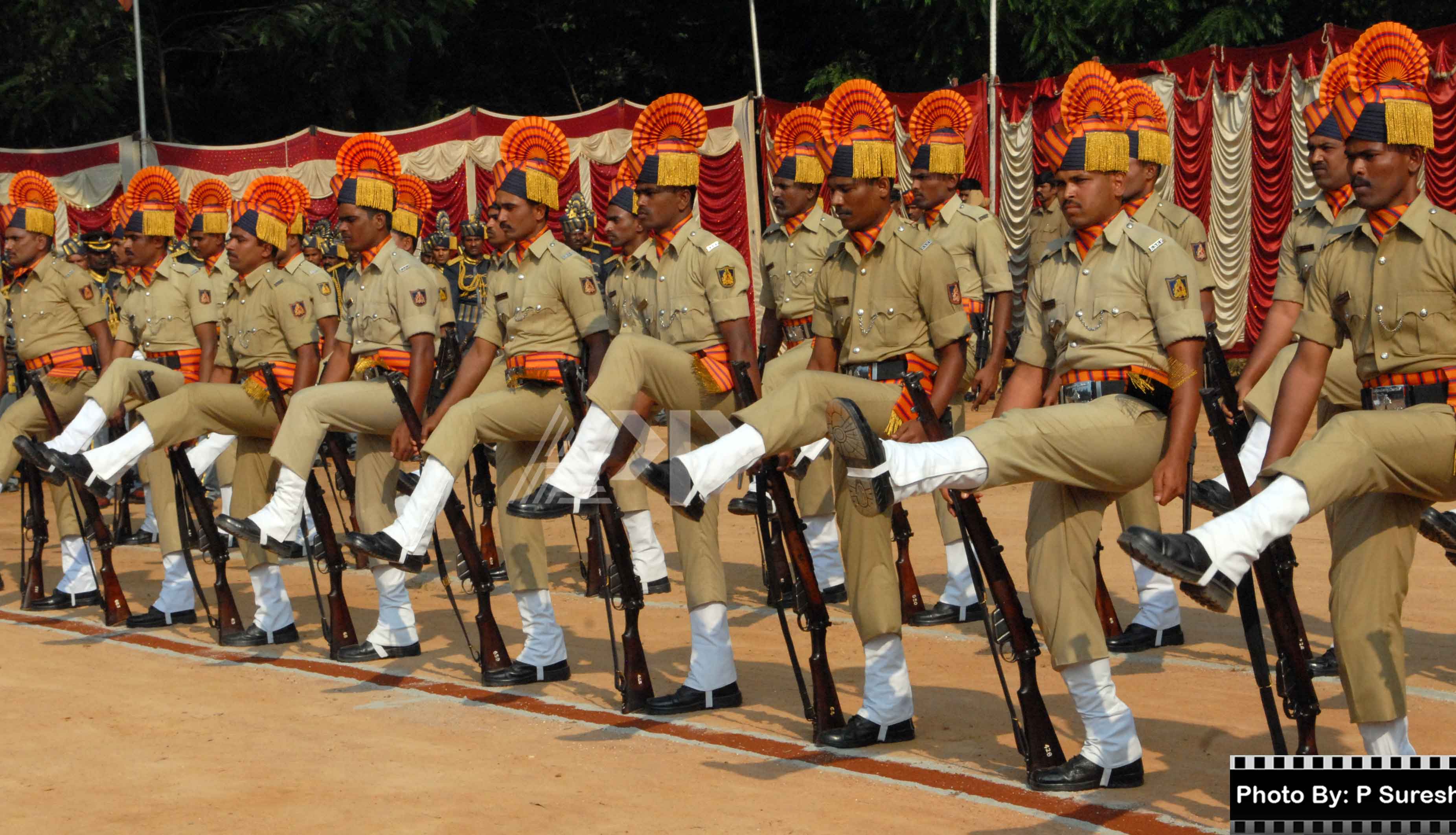 ಪೊಲೀಸ್ ಸಂಸ್ಮರಣ ದಿನಾಚರಣೆ ಅಂಗವಾಗಿ ಹುತಾತ್ಮ ಪೊಲೀಸರಿಗೆ ಗೌರವಾರ್ಪಣೆ