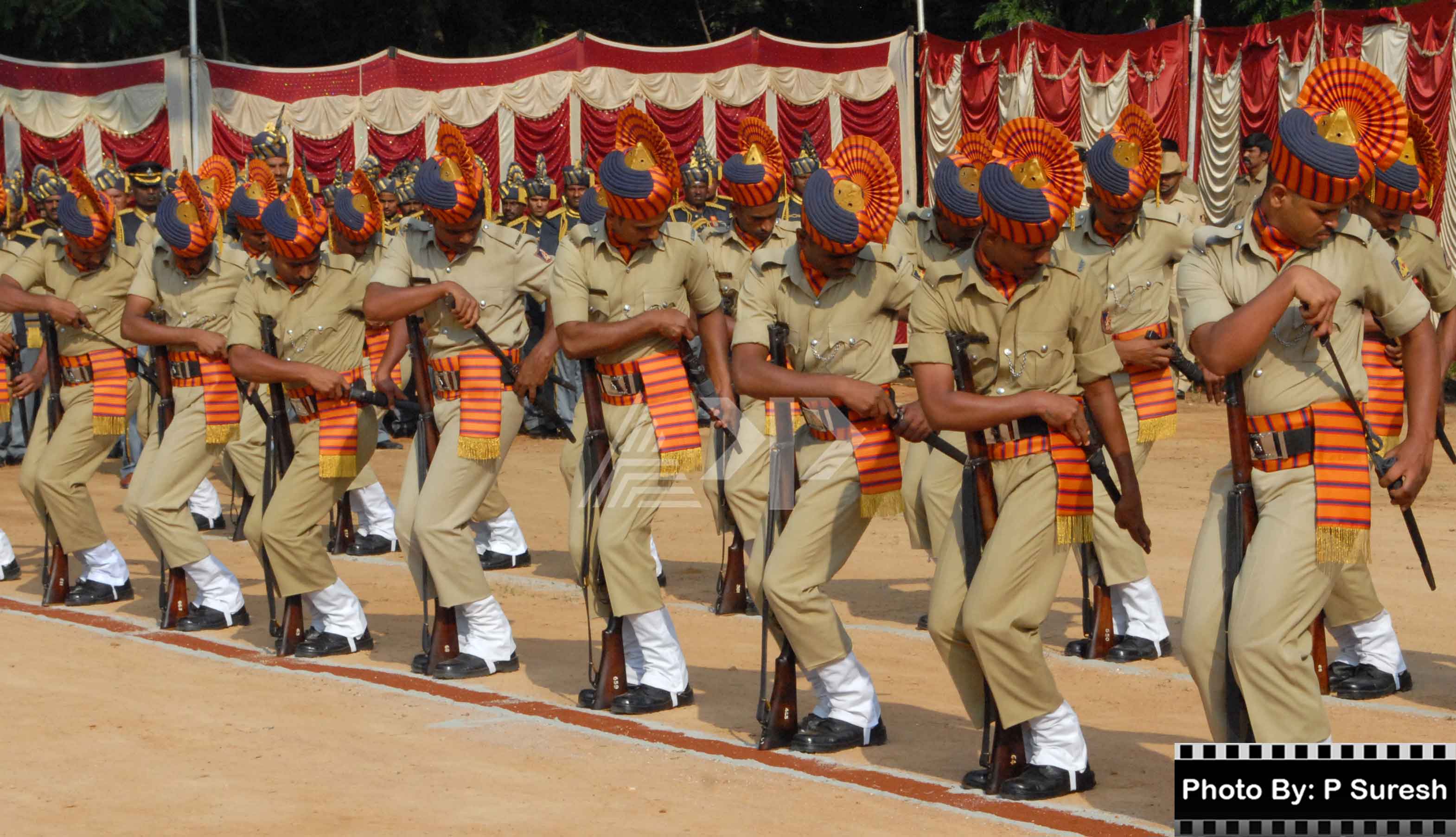 ಪೊಲೀಸ್ ಸಂಸ್ಮರಣ ದಿನಾಚರಣೆ ಅಂಗವಾಗಿ ಹುತಾತ್ಮ ಪೊಲೀಸರಿಗೆ ಗೌರವಾರ್ಪಣೆ
