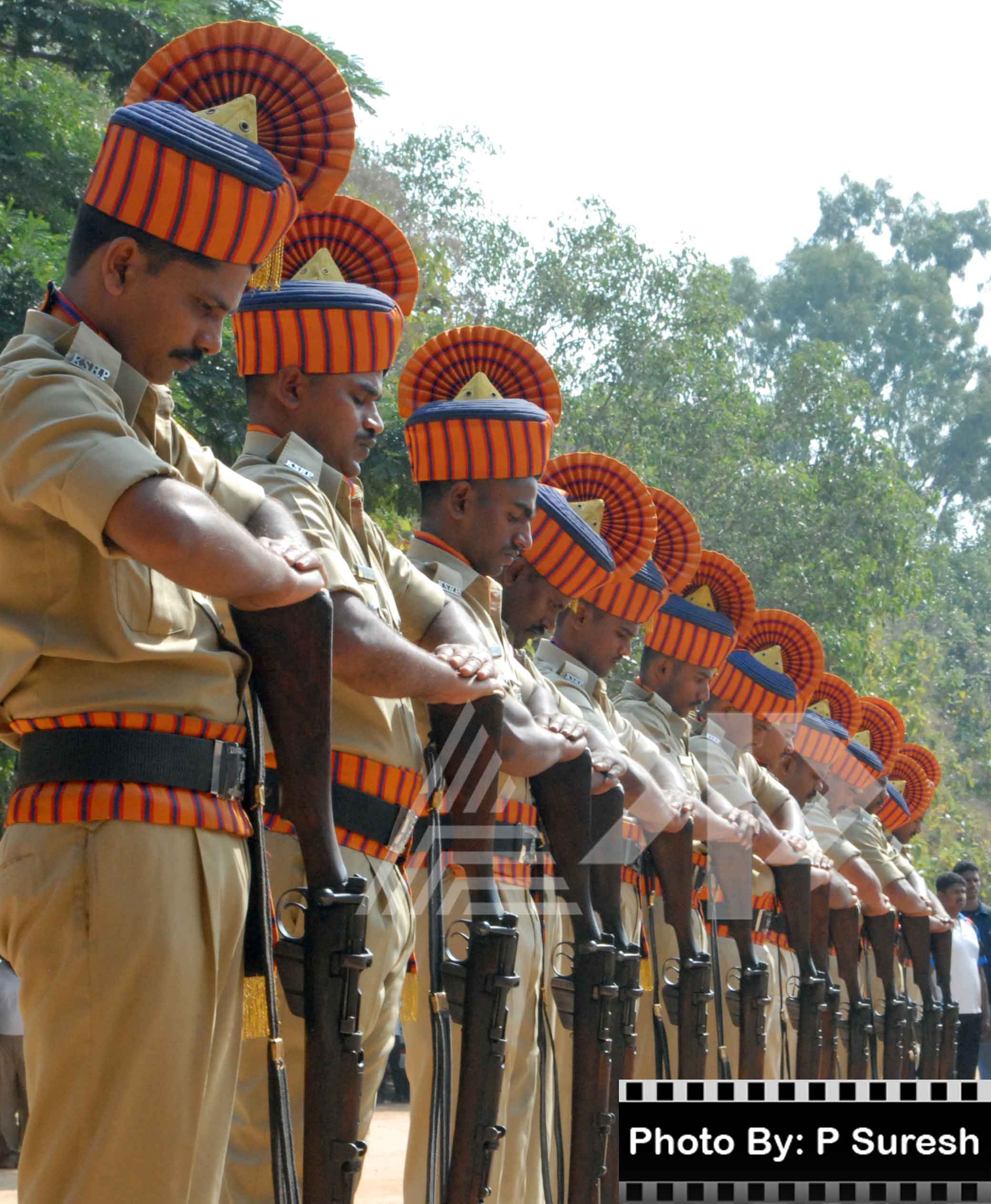ಪೊಲೀಸ್ ಸಂಸ್ಮರಣ ದಿನಾಚರಣೆ ಅಂಗವಾಗಿ ಹುತಾತ್ಮ ಪೊಲೀಸರಿಗೆ ಗೌರವಾರ್ಪಣೆ