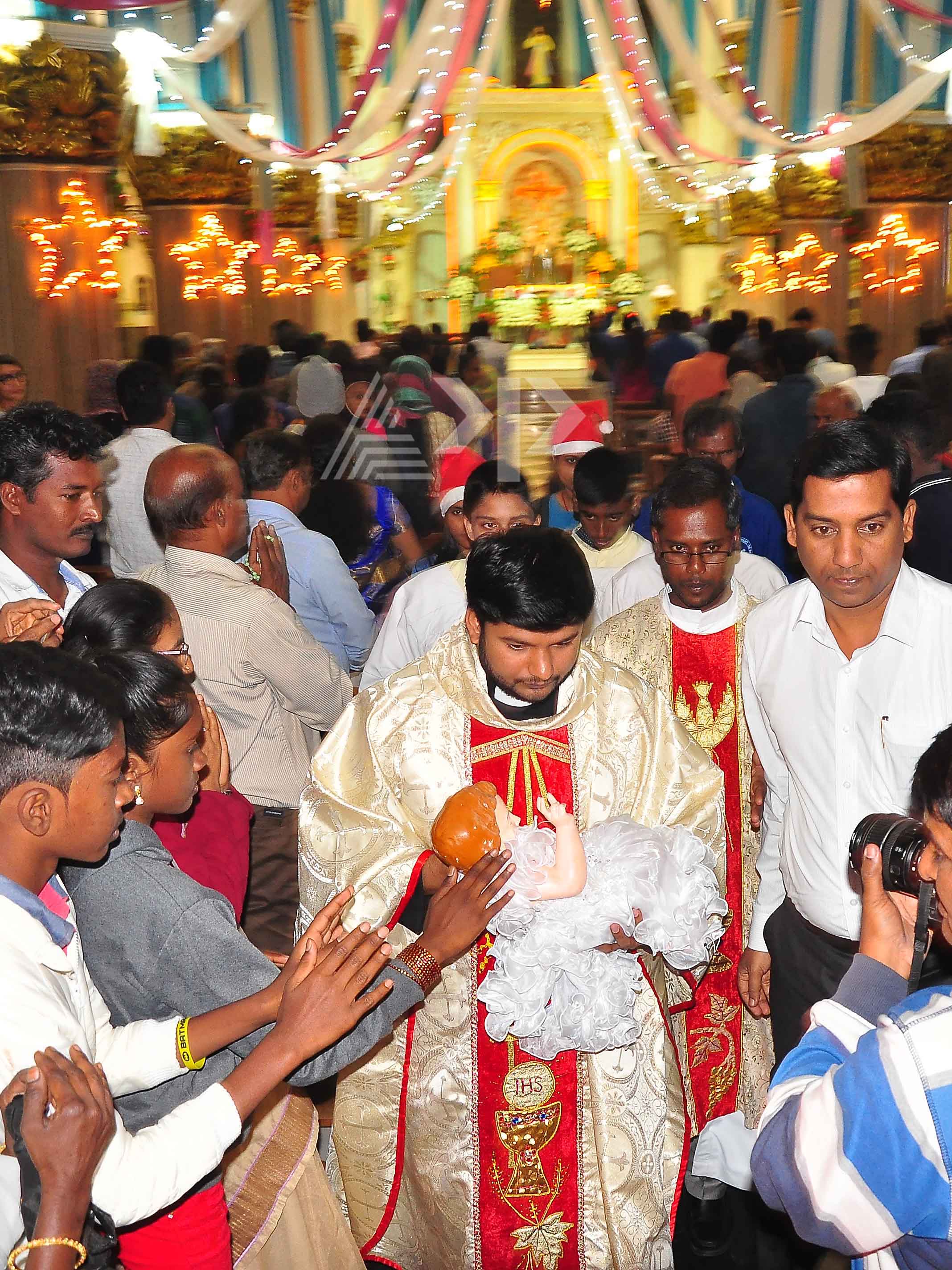 ರಾಜಧಾನಿ ಬೆಂಗಳೂರಿನಲ್ಲಿ ಸಡಗರದ ಕ್ರಿಸ್'ಮಸ್ ಆಚರಣೆ