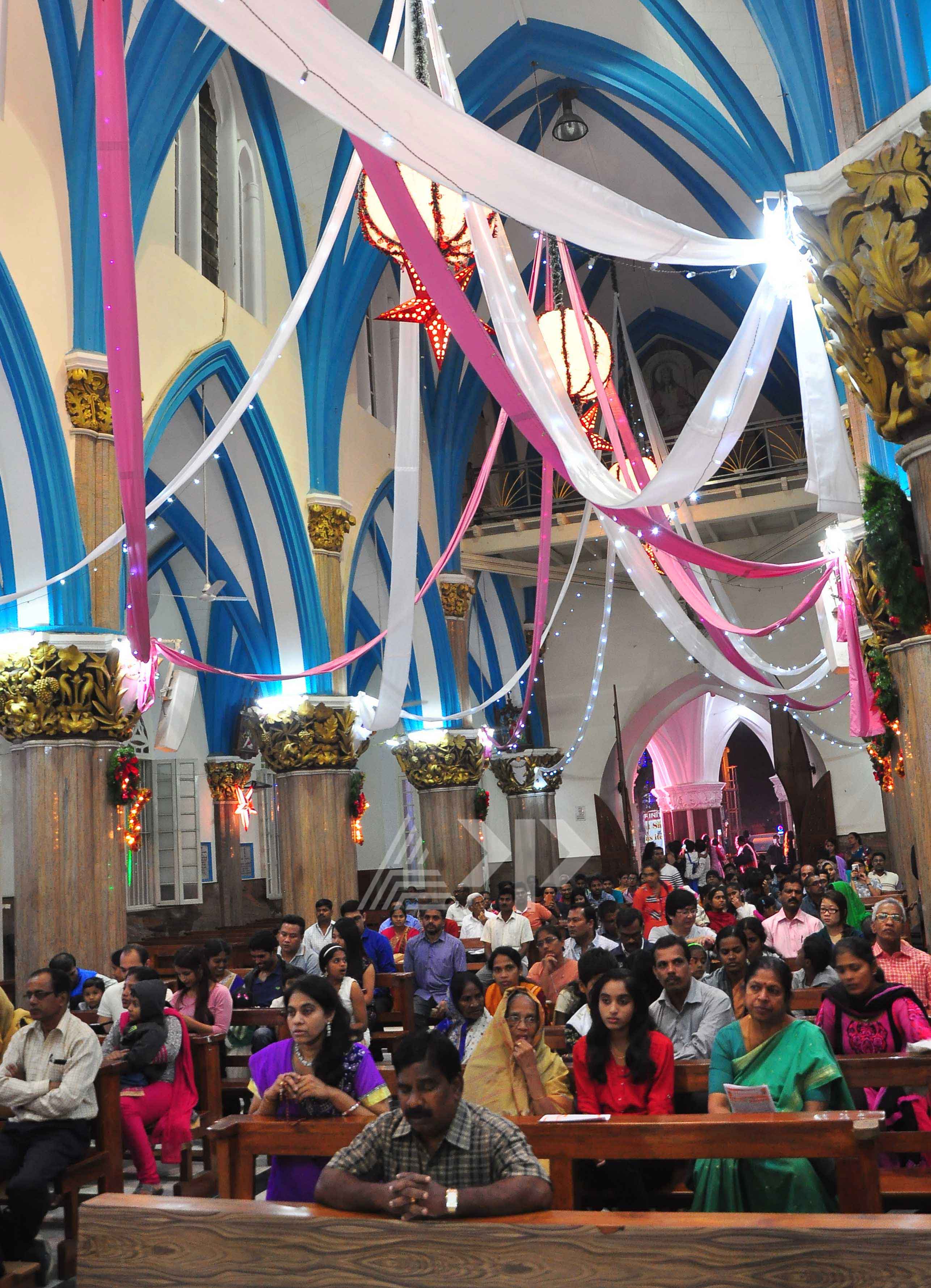 ರಾಜಧಾನಿ ಬೆಂಗಳೂರಿನಲ್ಲಿ ಸಡಗರದ ಕ್ರಿಸ್'ಮಸ್ ಆಚರಣೆ