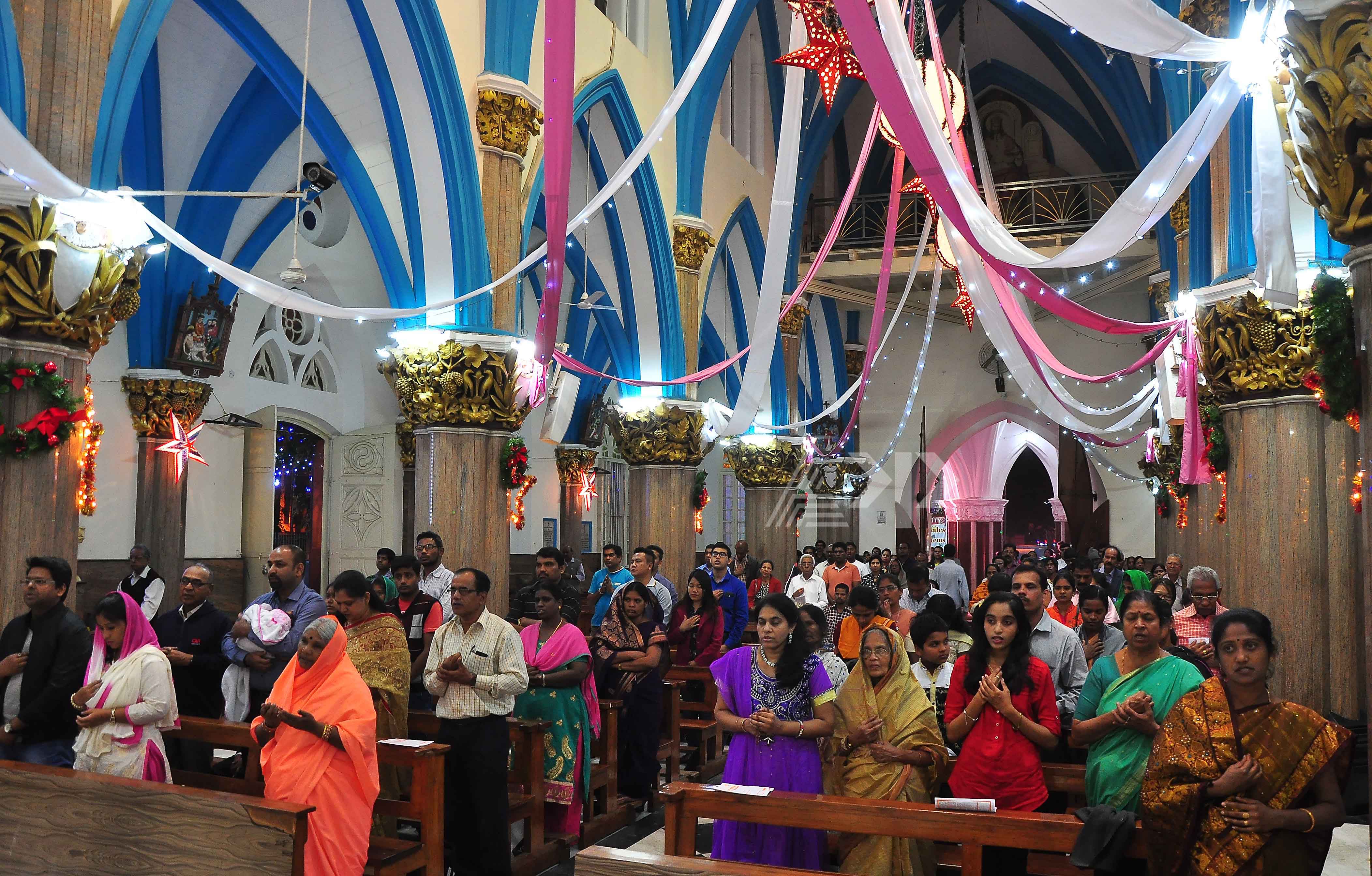 ರಾಜಧಾನಿ ಬೆಂಗಳೂರಿನಲ್ಲಿ ಸಡಗರದ ಕ್ರಿಸ್'ಮಸ್ ಆಚರಣೆ