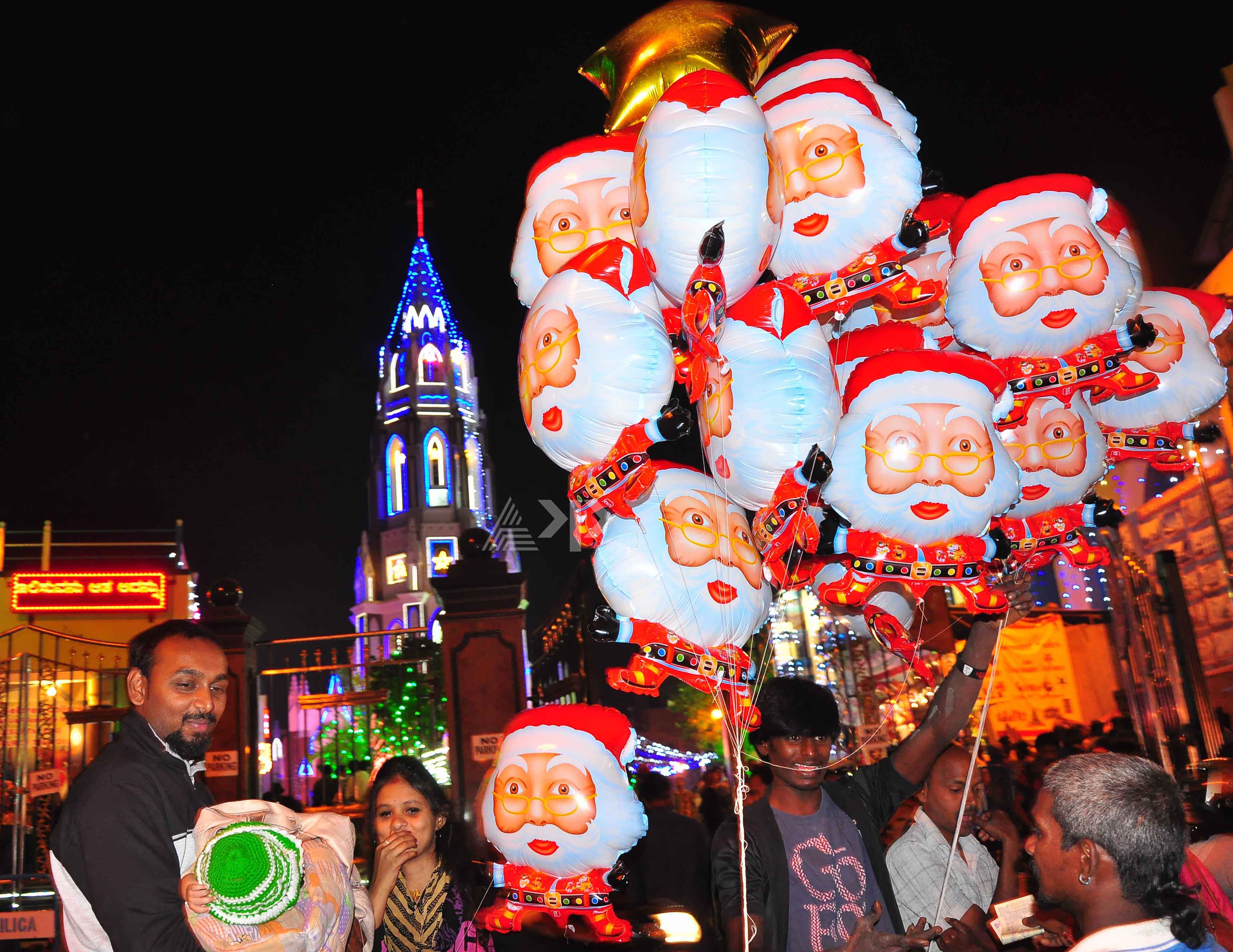 ರಾಜಧಾನಿ ಬೆಂಗಳೂರಿನಲ್ಲಿ ಸಡಗರದ ಕ್ರಿಸ್'ಮಸ್ ಆಚರಣೆ