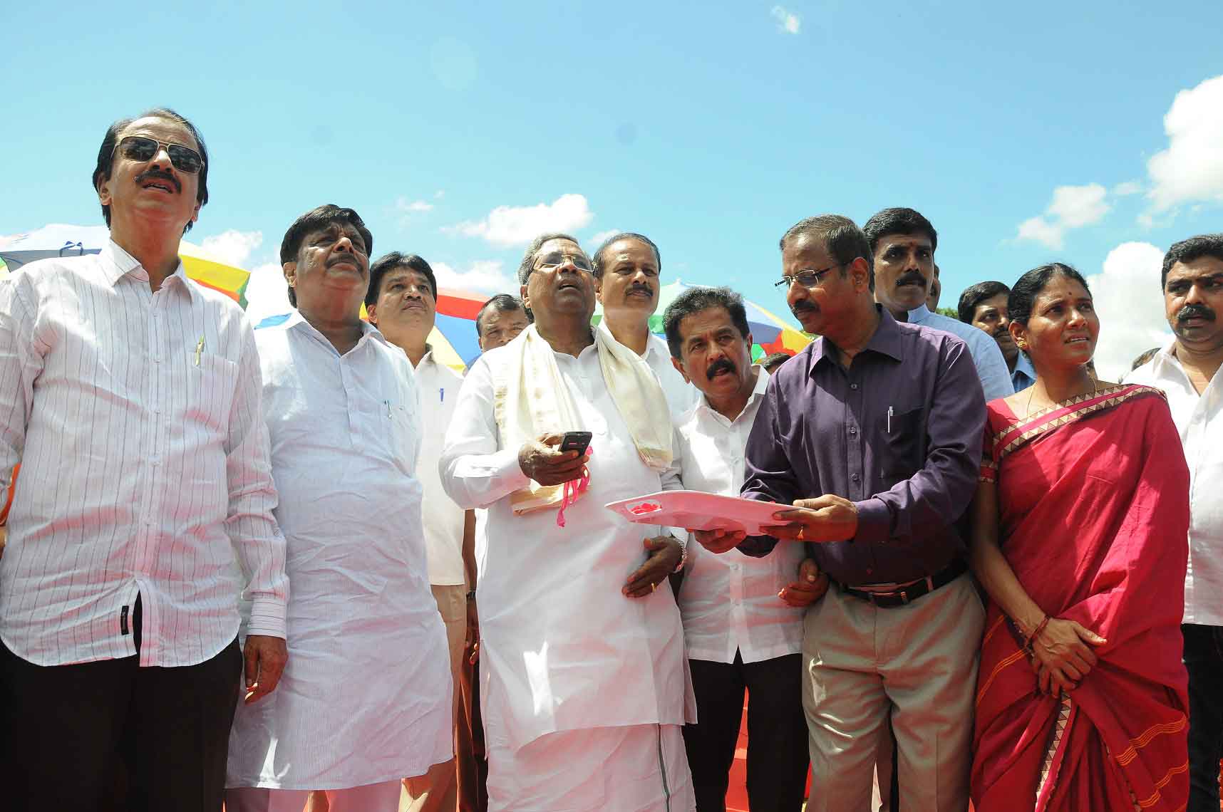 This Is How CM Siddramaiah Doing Cycling