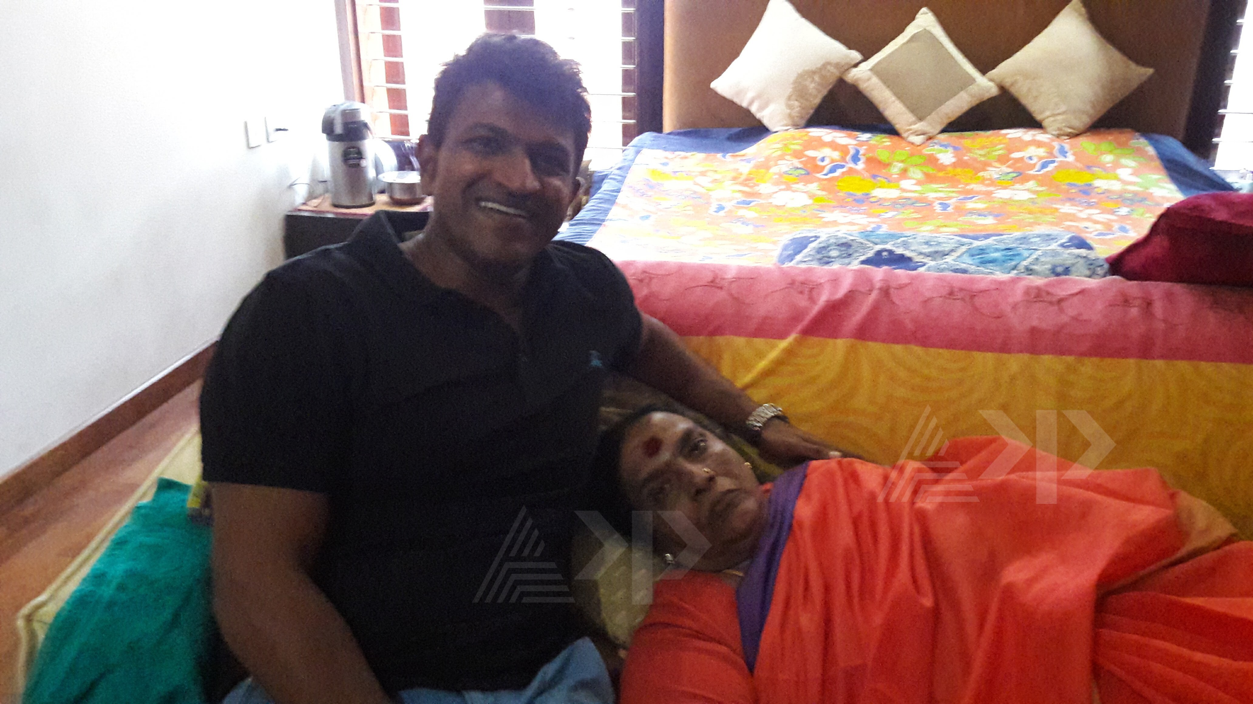 Resent Photos Of Puneeth And Parvatamma Rajkumar