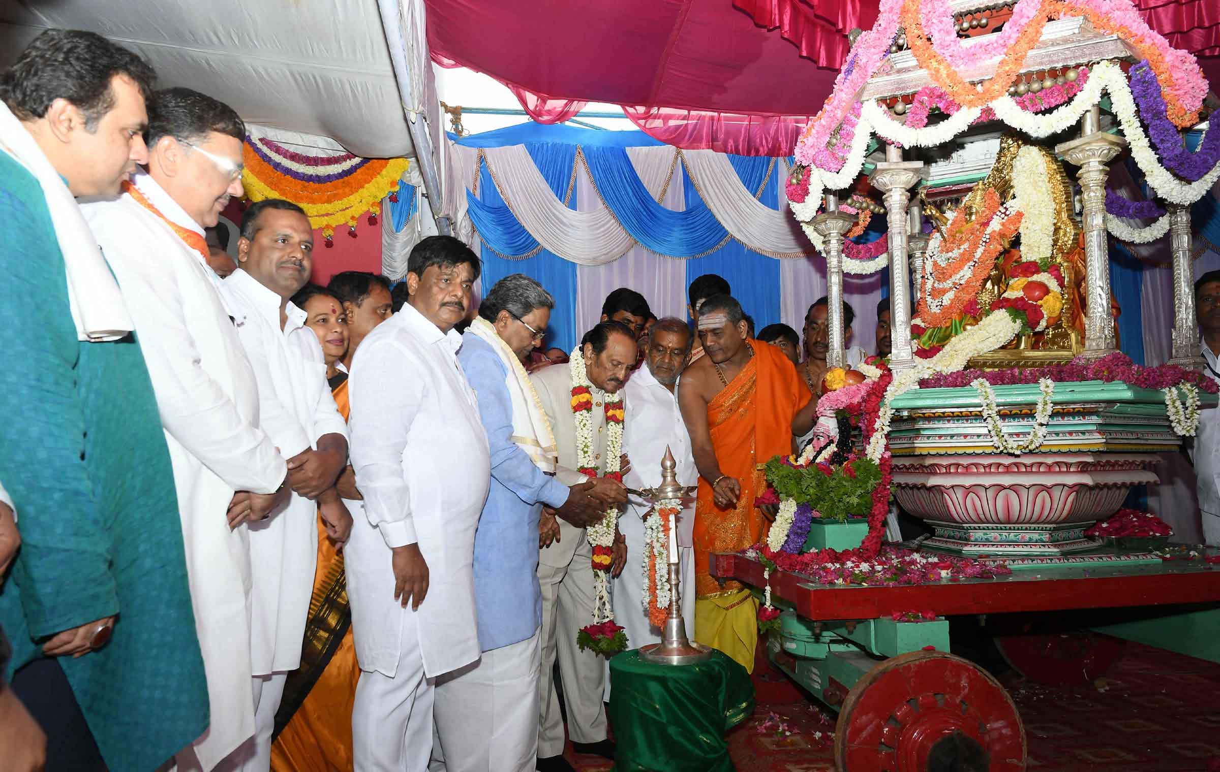 Mysuru Dasara Inaugurated By Nisar Ahmed