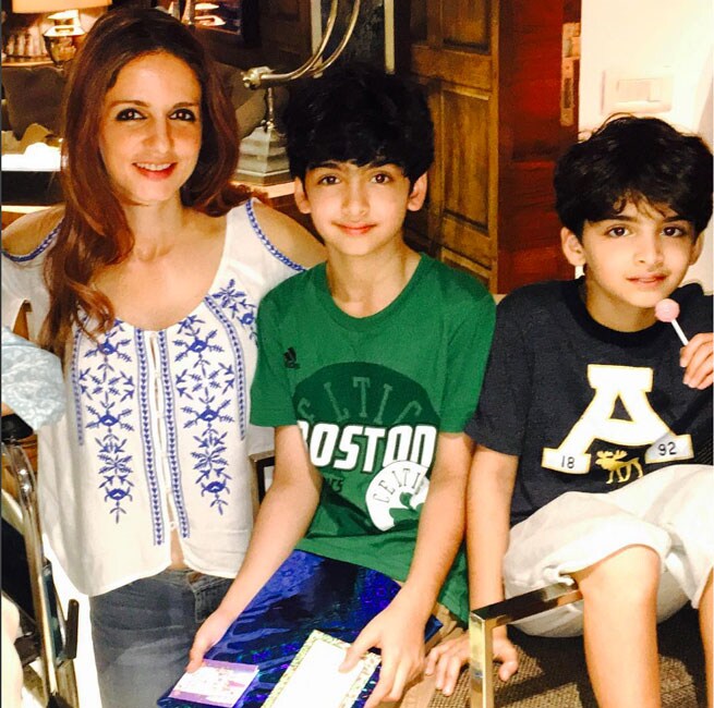 Star kids with their moms