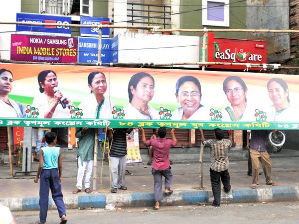 In Pics: Bengal celebrates Mamata's victory