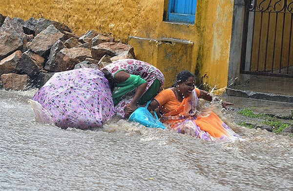 Heavy rains bring Hyderabad to a grinding halt