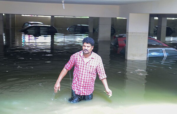 Heavy rains bring Hyderabad to a grinding halt