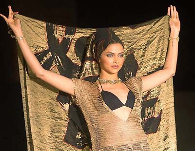 Pictures from her modelling days Deepika padukone