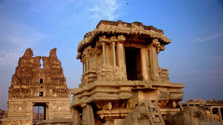 Hampi tourist guides Faces Problems due to LockDown Hampi tourist guides Faces Problems due to LockDown