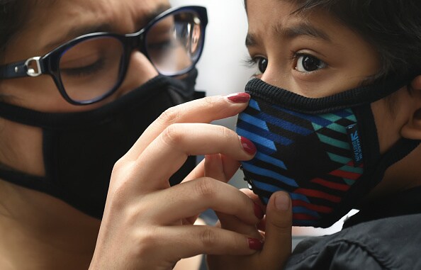 Delhis toxic air keeps a million students home forces expats to flee