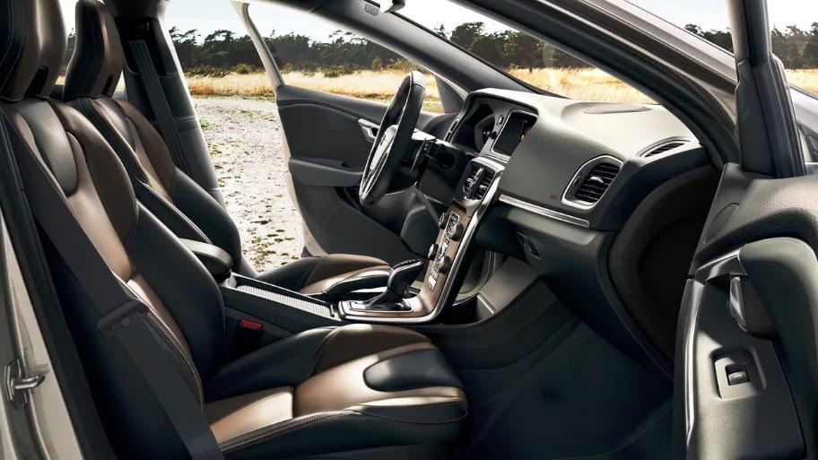 Volvo V40 and V40 Cross country