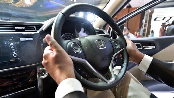 Old Honda City available with huge discounts Old Honda City available with huge discounts