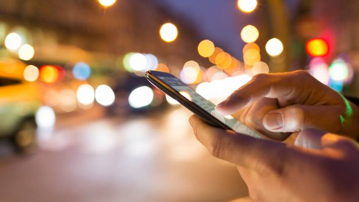 Vodafone beat Jio in 4G race Vodafone beat Jio in 4G race