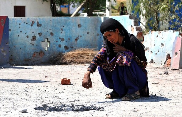 Pakistan violates ceasefire