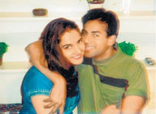Popular heroines who dated underworld dons