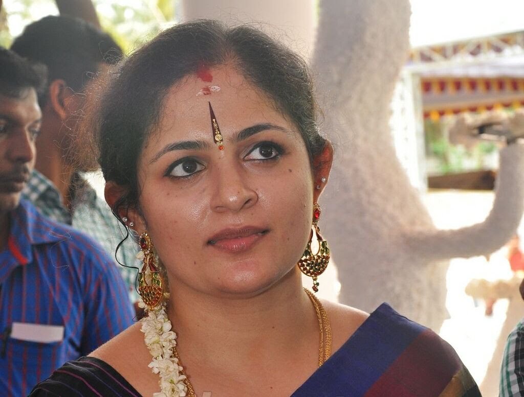 Top 10 popular lady villains in Malayalam cinema