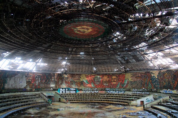 14 haunting images of abandoned places