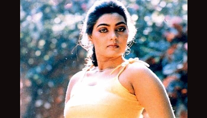 ಸಿಲ್ಕ್ ಸ್ಮಿತಾ: ದಕ್ಷಿಣದ ಫೇಮಸ್ ನಟಿ 1996 ರಲ್ಲಿ ಸ್ವತಃ ಷ ಸೇವಿಸಿ ಆತ್ಮಹತ್ಯೆ ಮಾಡಿಕೊಂಡರು. ಮೂಲಗಳು ಹೇಳುವಂತೆ, ಹಣಕಾಸಿನ ತೊಂದರೆಗಳು, ಪ್ರೀತಿಯಲ್ಲಿ ಮೋಸ ಮತ್ತು ಕುಡಿತದ ಚಟ ಖಿನ್ನತೆಗೆ ಕಾರಣವಾಯಿತು ಹಾಗೂ ಜೀವ ತೆಗೆದು ಕೊಳ್ಳುವ ನಿರ್ಧಾರ ಮಾಡಿದರು. 