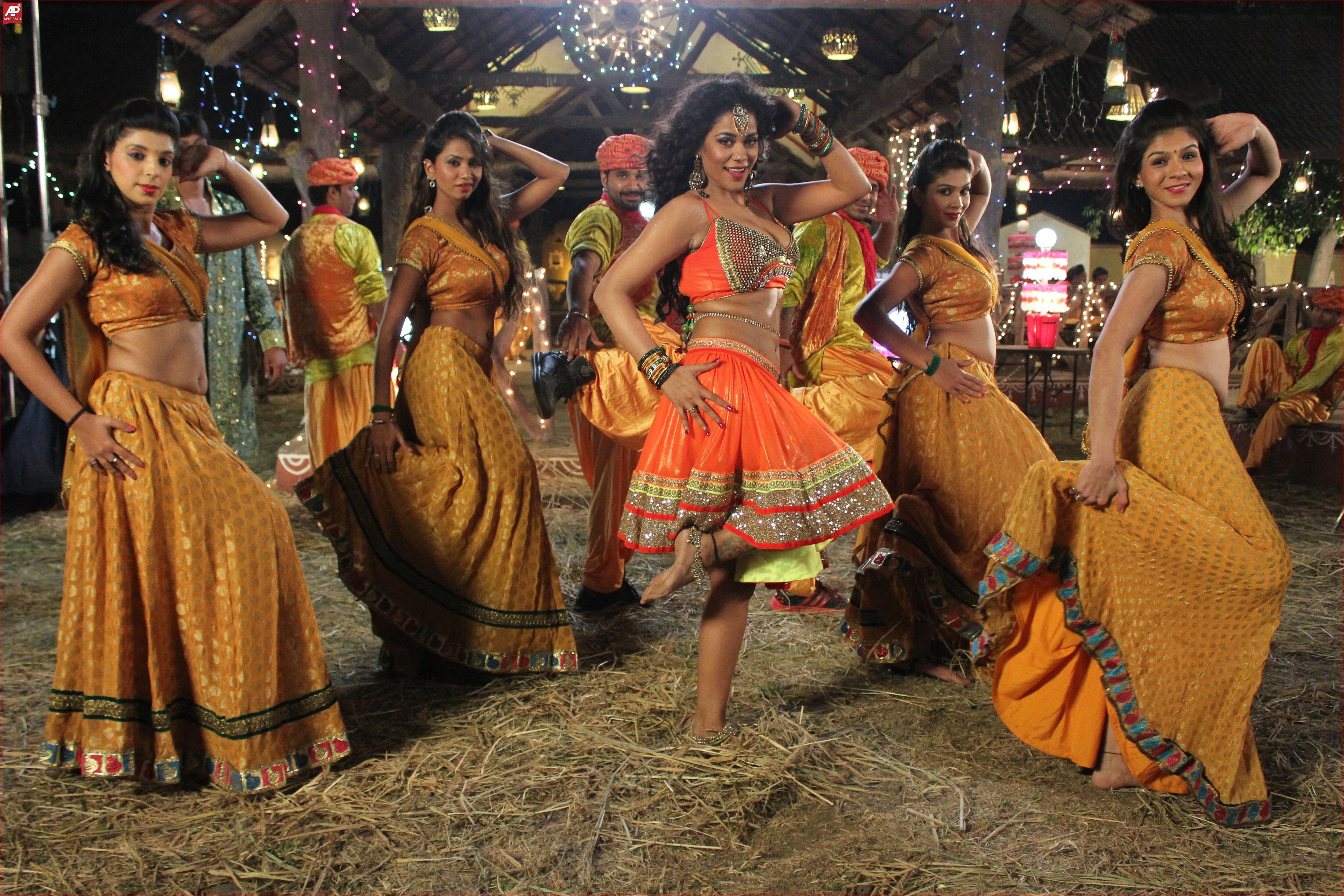 Top 8 highest paid item girl of South film industry