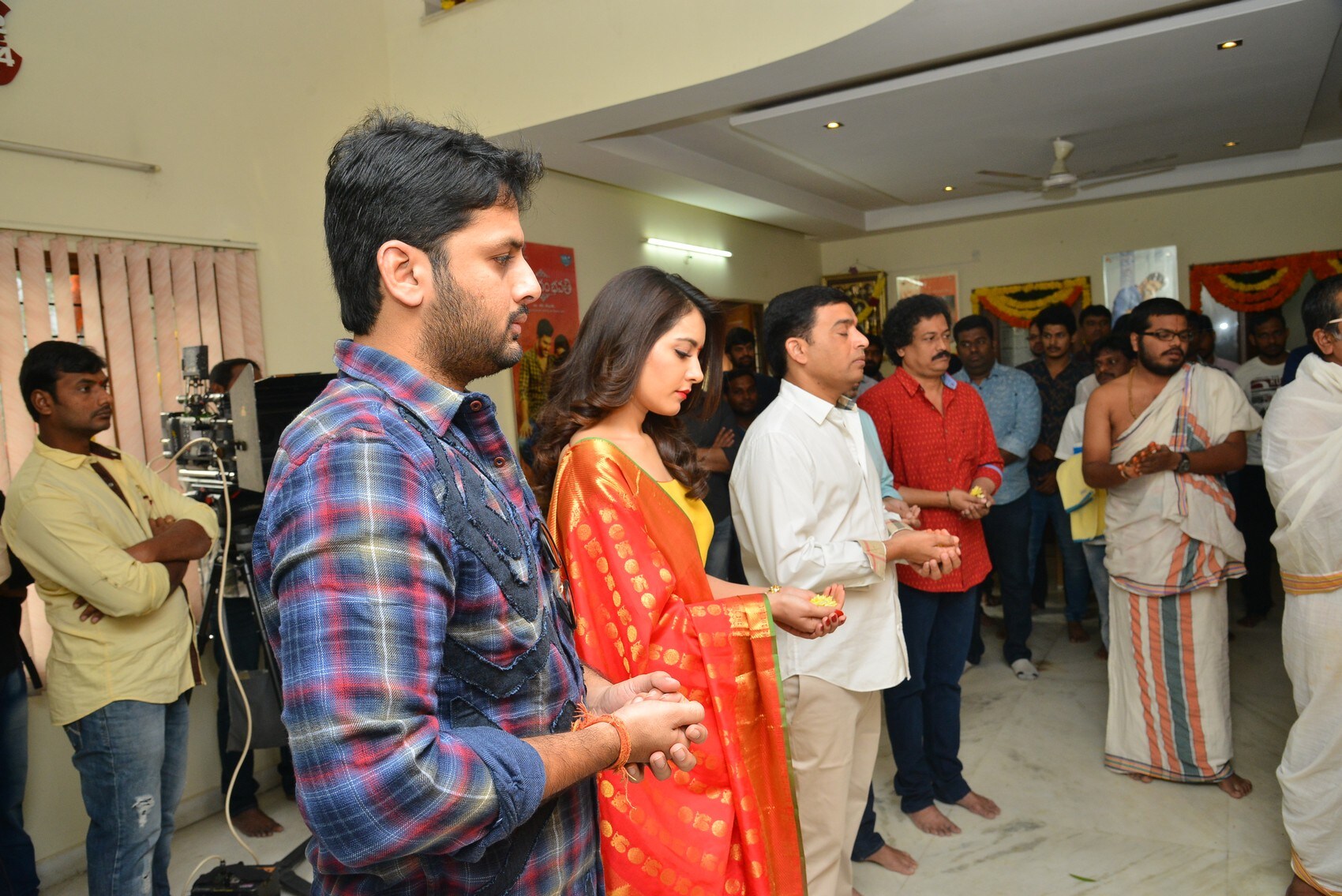 నితిన్ రాశి ఖన్నా శ్రీనివాస కళ్యాణం ప్రారంబోత్సవ గ్యాలరీ
