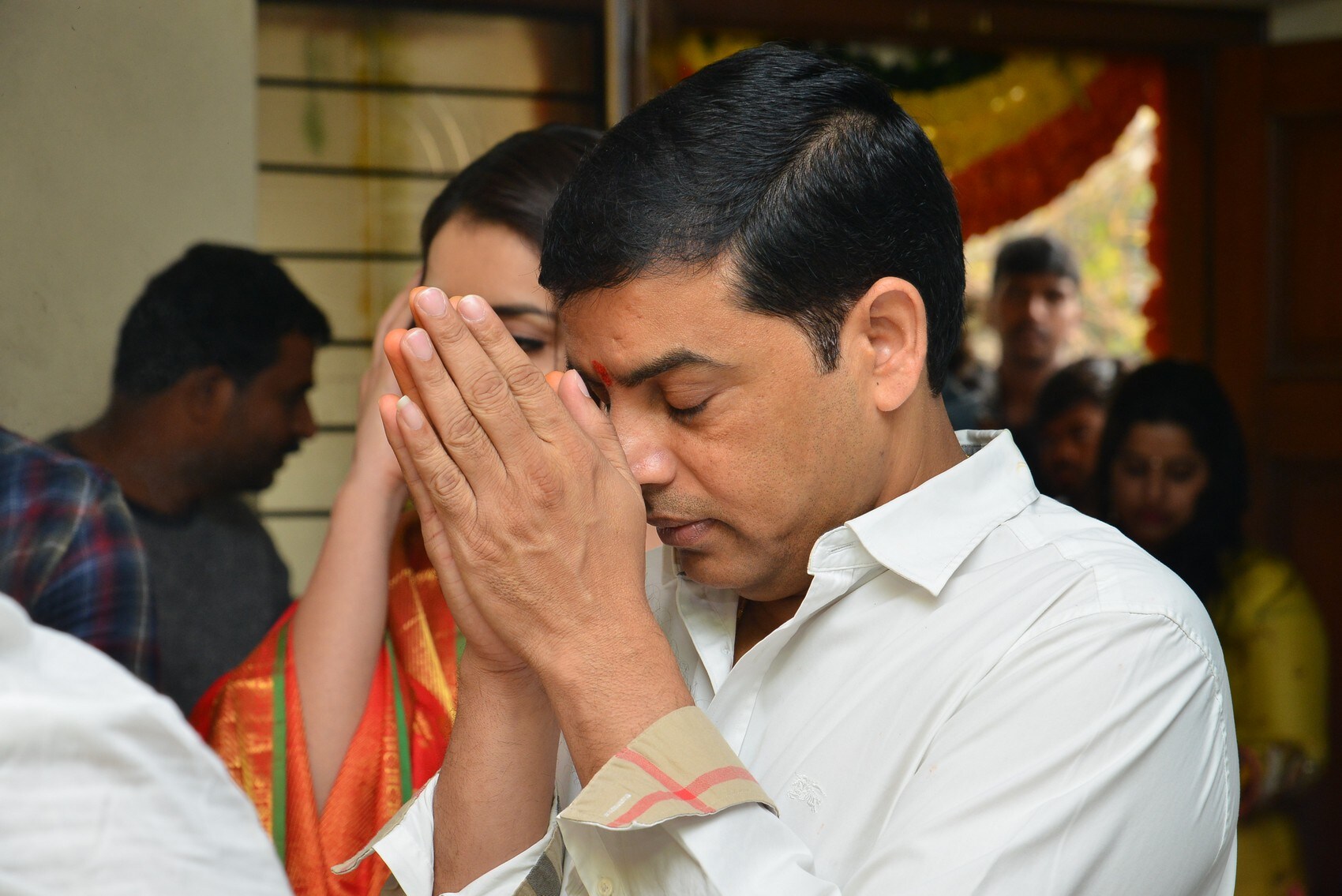 నితిన్ రాశి ఖన్నా శ్రీనివాస కళ్యాణం ప్రారంబోత్సవ గ్యాలరీ