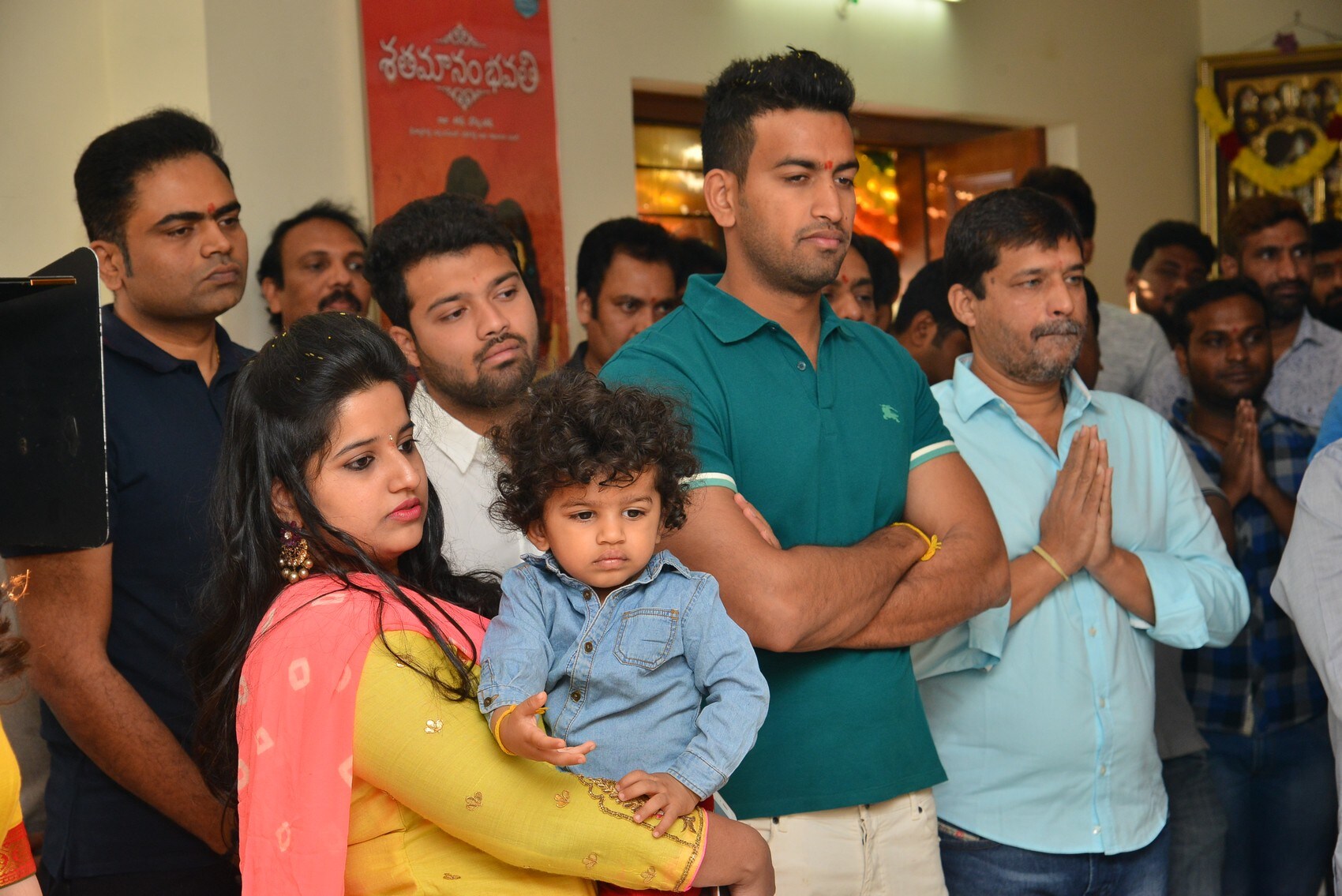 నితిన్ రాశి ఖన్నా శ్రీనివాస కళ్యాణం ప్రారంబోత్సవ గ్యాలరీ