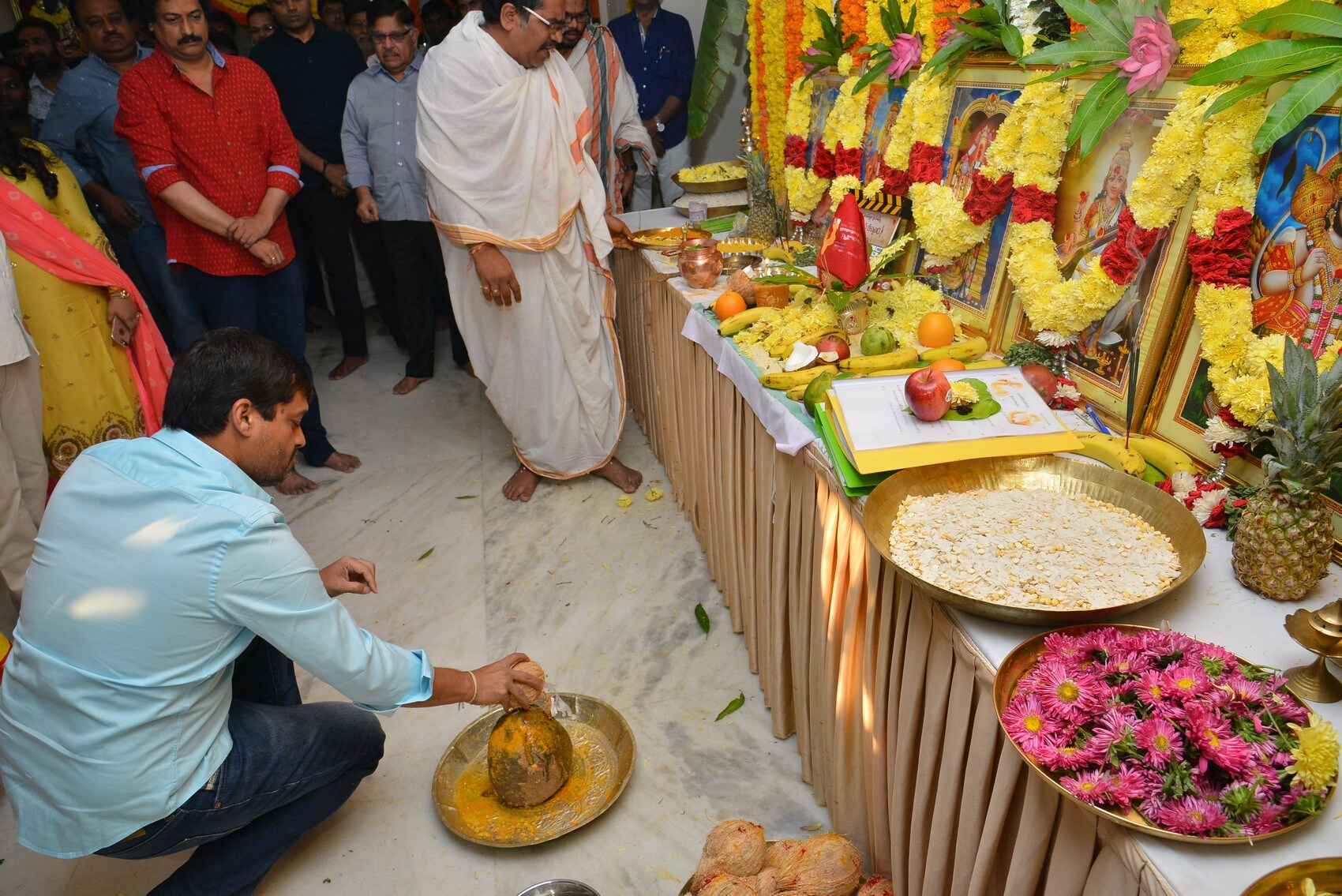 నితిన్ రాశి ఖన్నా శ్రీనివాస కళ్యాణం ప్రారంబోత్సవ గ్యాలరీ