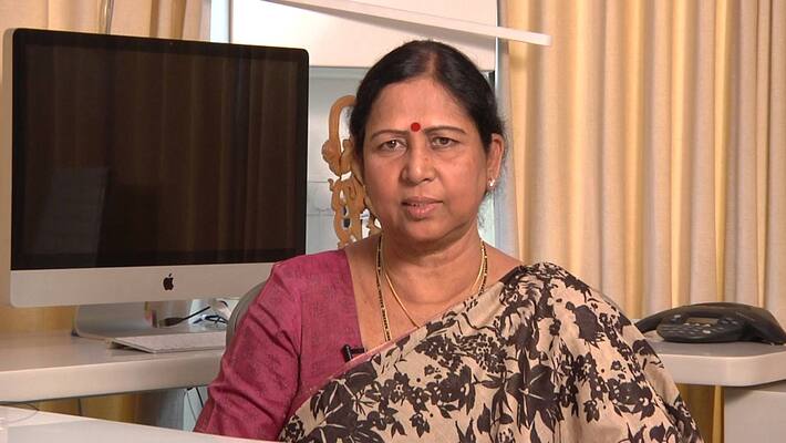 Galla Aruna kumari resigns to tdp politburo post lns Galla Aruna kumari resigns to tdp politburo post lns