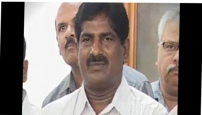 vangaveeti Radha political mistake leaving YSRCP