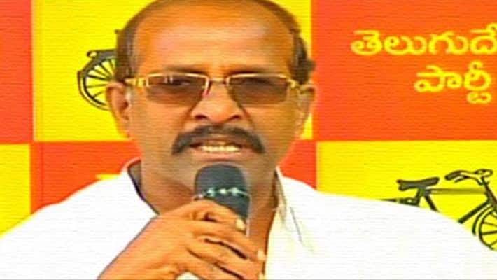 Tension prevailed at Undavalli Praja Vedika Tension prevailed at Undavalli Praja Vedika