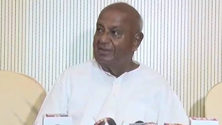 HD Devegowda Praises Siddaramaiah HD Devegowda Praises Siddaramaiah