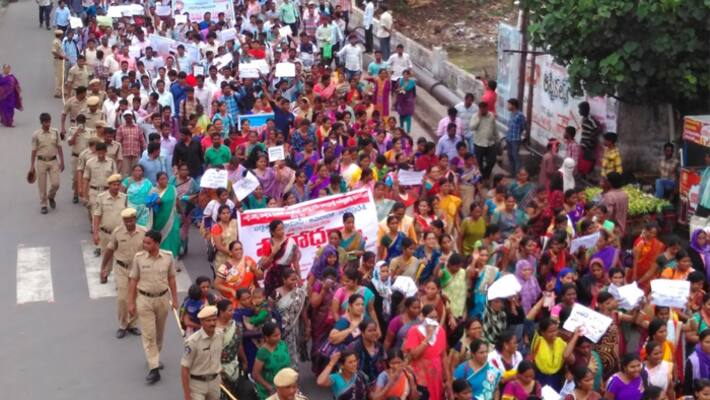 TRS government failed to solve contract staff issue TRS government failed to solve contract staff issue