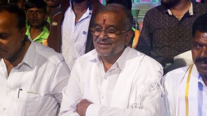 Former minister GT Devegowda vacates vidhana soudha office Former minister GT Devegowda vacates vidhana soudha office