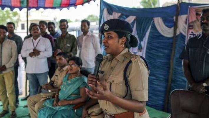 Telangana IPS officer successfully controlling 'fake news' in 400 villages Telangana IPS officer successfully controlling 'fake news' in 400 villages