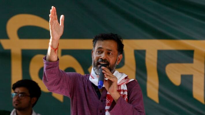Lakhimpur Kheri Case: Sanyukt Kisan Morcha suspended Yogendra Yadav for one month, Know the reason behind the action Lakhimpur Kheri Case: Sanyukt Kisan Morcha suspended Yogendra Yadav for one month, Know the reason behind the action