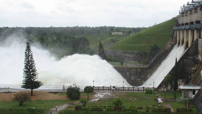1 Lakh Cusec Water Released to Hemavathi River 1 Lakh Cusec Water Released to Hemavathi River