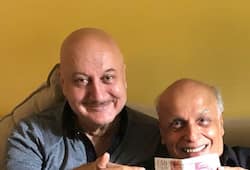 For 34 years, Anupam Kher is paying the debt of this Director