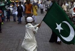 Shia'hs want ban on unfurling of Islamic flags in India: SC seeks Centre's response